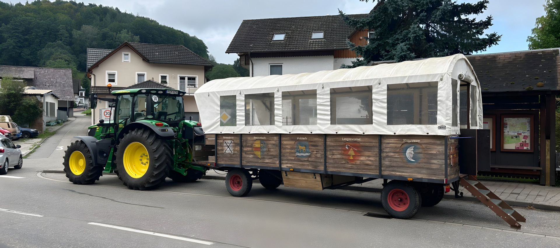 Planwagenfahrten: Perfekt für Firmen- und Klassenausflüge in der Region